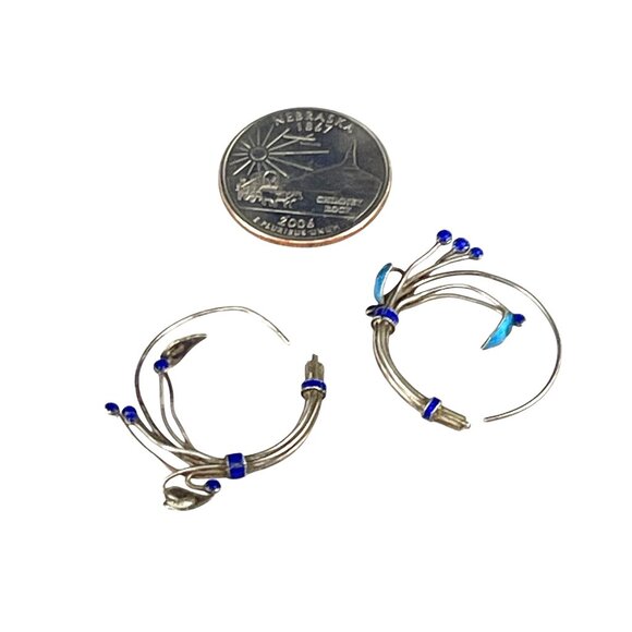 Vintage Silver & Blue Artistic Enamel Hoop Earrings With Abstract Design Tribal - Picture 2 of 10